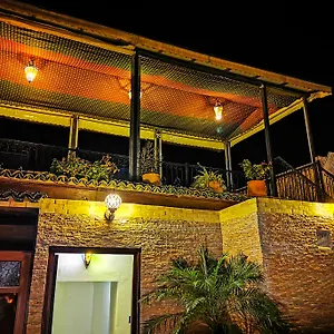 riad-farah.hotelfes.net/