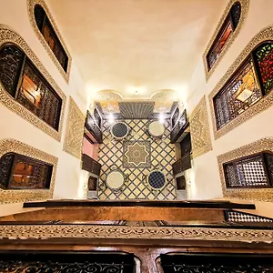 riad-farah.hotelfes.net/
